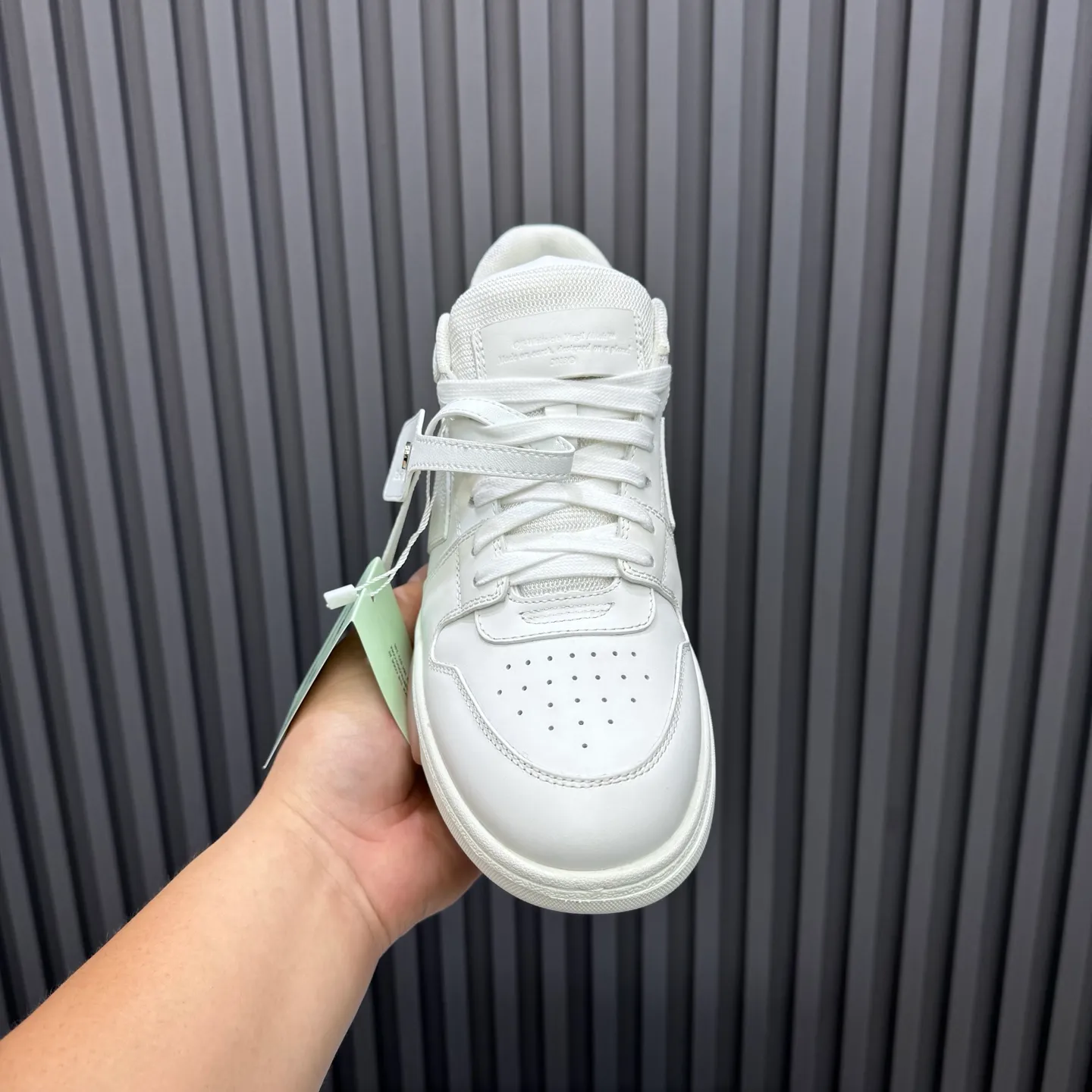 P620 OFF WHITE⚡️Couple model⚡️35-40 women’s model 39-46 men’s model